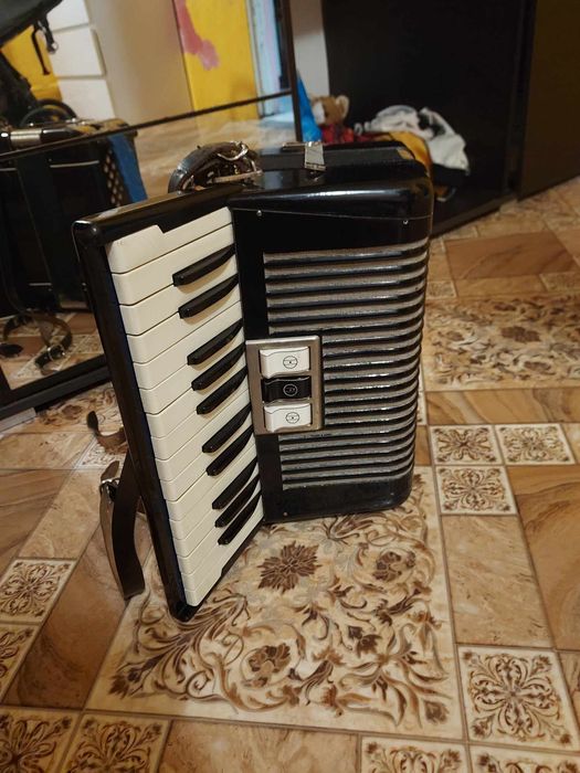 Akordeon hohner 2