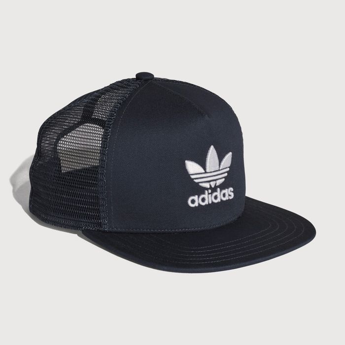 Кепка Adidas бейсболка