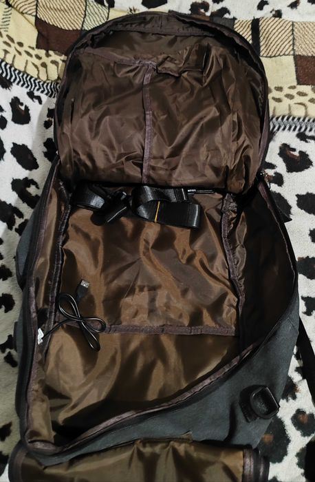 Рюкзак-трансформер з м'яким каркасом для походів