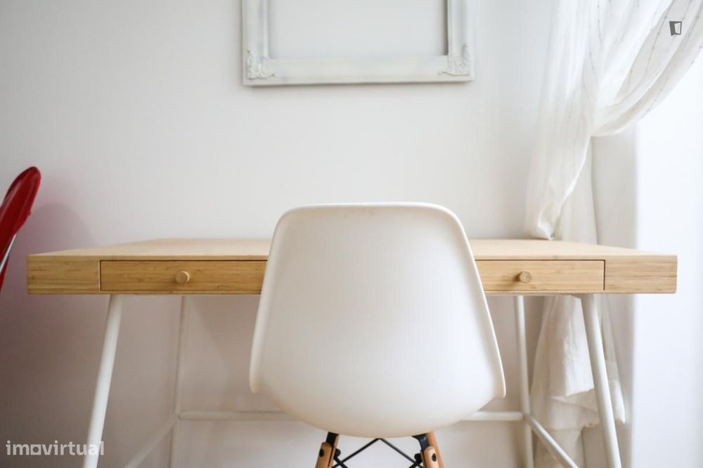 Quarto - localizado em Ajuda Lisbon