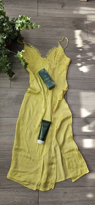 Нова, брендова, з ярликом!