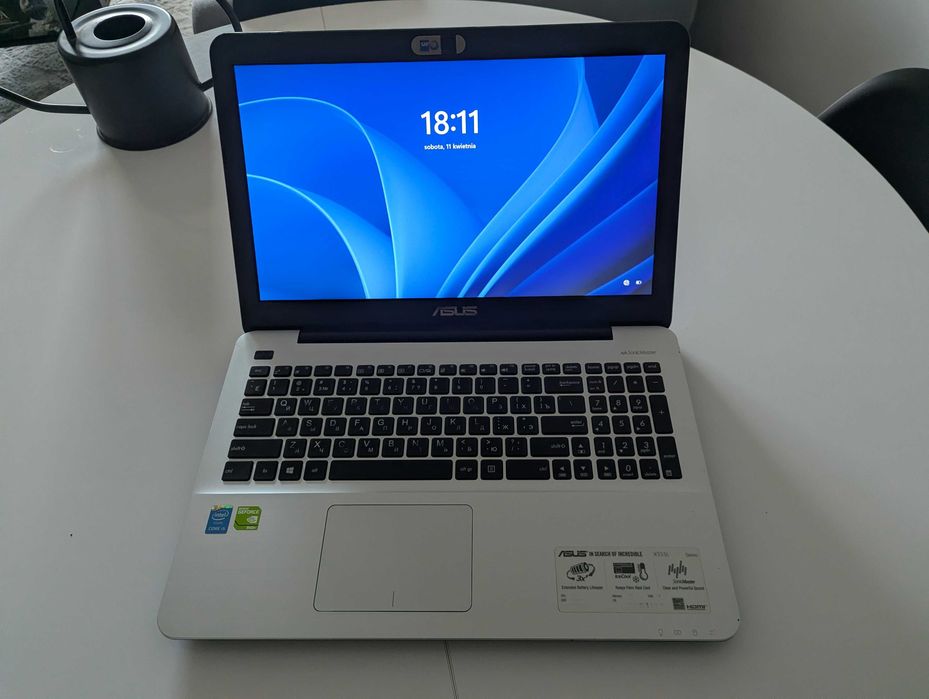 Laptop ASUS X555LB