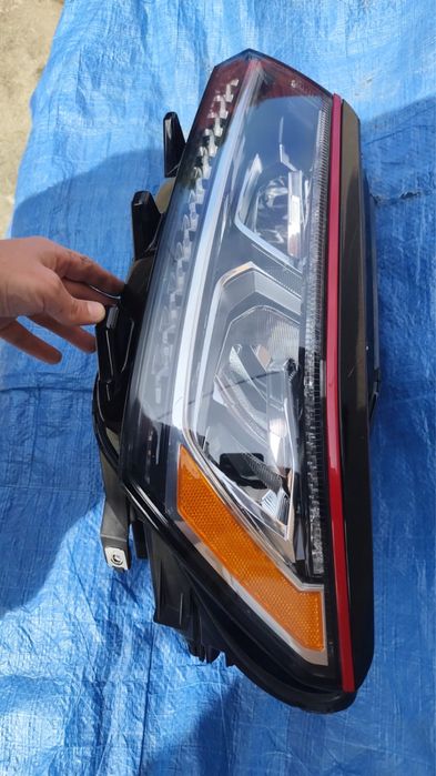 Фара VW Passat B8 LED ліва Америка / USA з блоками, б/в