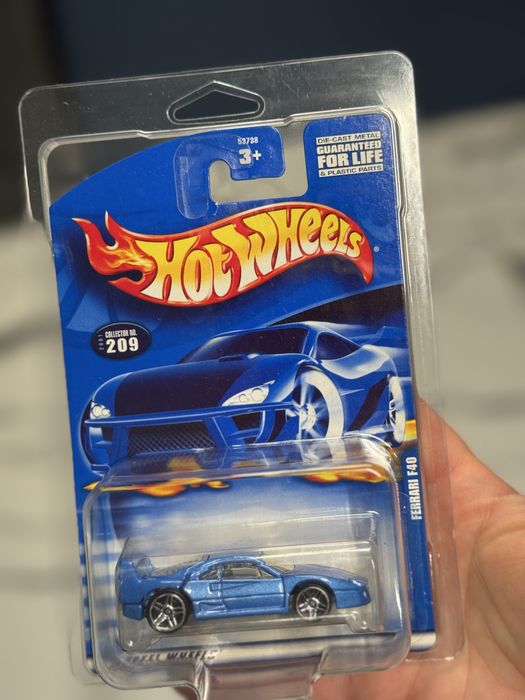 Hot Wheels Ferrari F40 blue Full metal, 25 lat, protektor