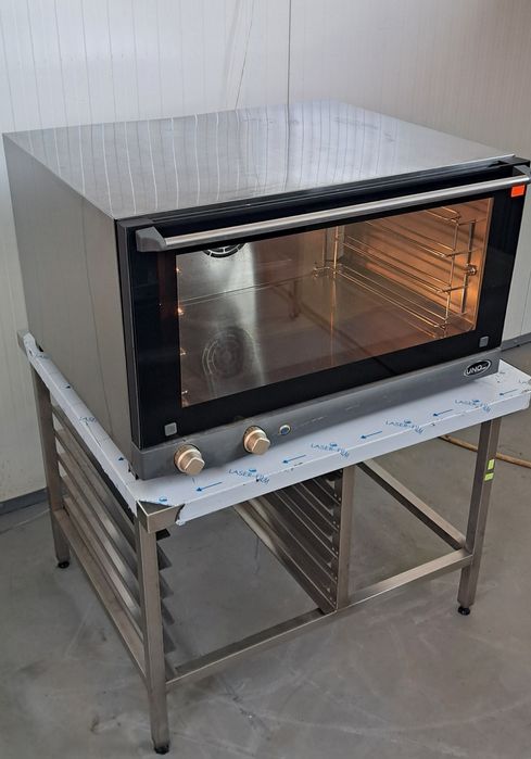 Конвекційна пекакарська піч Unox Domenica