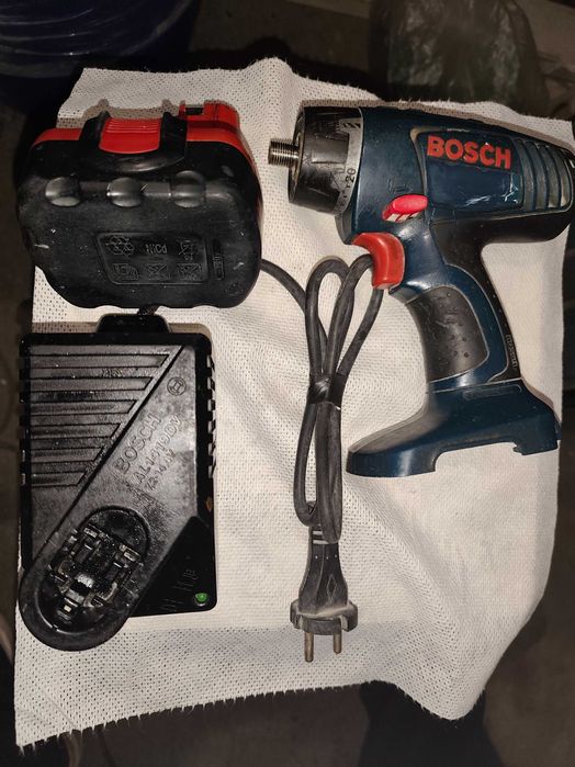 Wkrętarka bosch z ładowarką