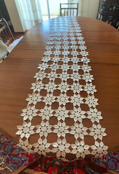 Naperon de croché requintado cor crua