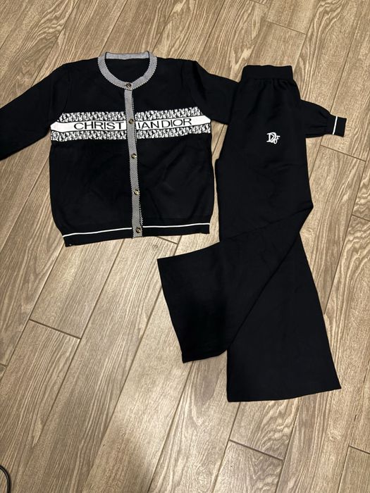 Спортивний костюм жіночий диор прада