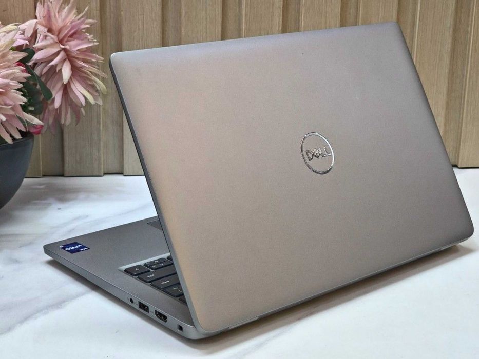 Dell Dodecacore 14" i7/16GB/500Nvme série Profissional