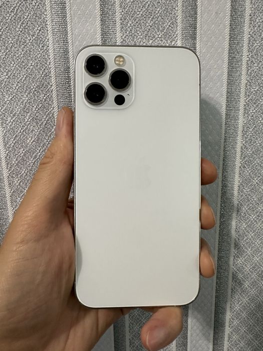 Apple iPhone 12  pro 256 gb. Неверлок, акб 100%