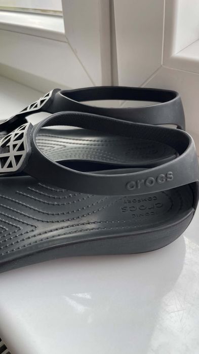 Crocs sandały serena embellish W7 37/38