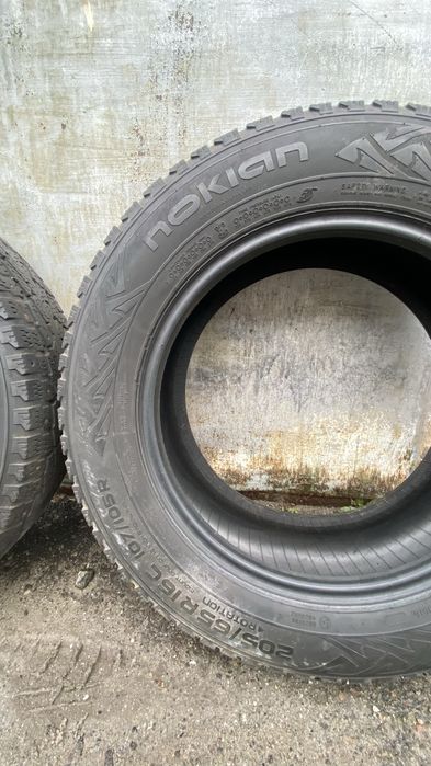 Шини зимові 2 шт 205 65 р 16 nokian