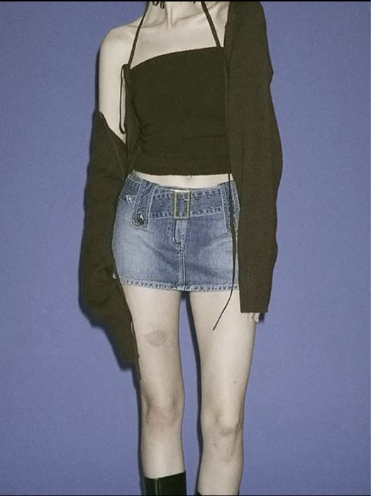 Джинсовая юбка на низкой талии