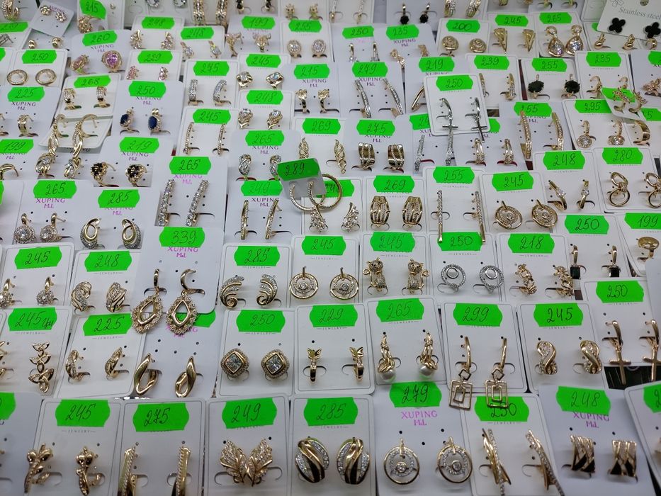 Ван Кліф,Van Cleef, медичне золото, Ван клиф прикраси, браслети, сереж