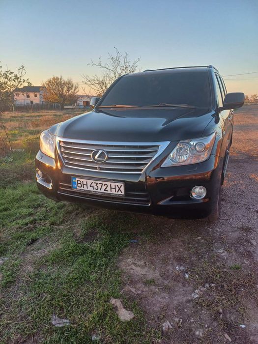 Продам Лексус 570