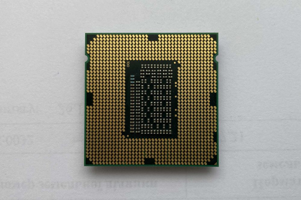 Процесор Intel Core i3-2100 3.1 GHz / 3 MB s1155 tray