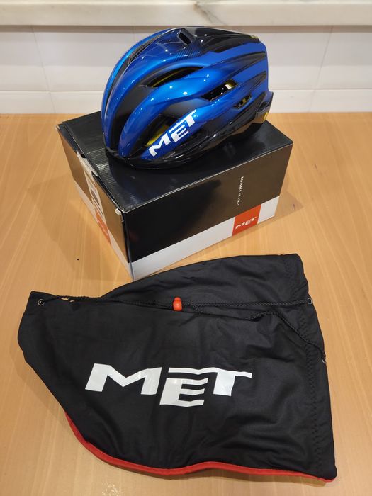 Capacete MET Trenta