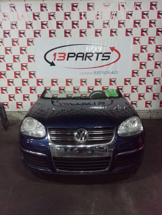 Frente Completa VW Volkswagen Jetta 1.6 FSi 2009 com danos #D88