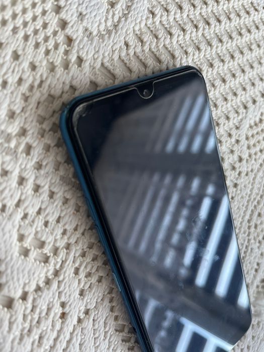 Smartfon LG K40S