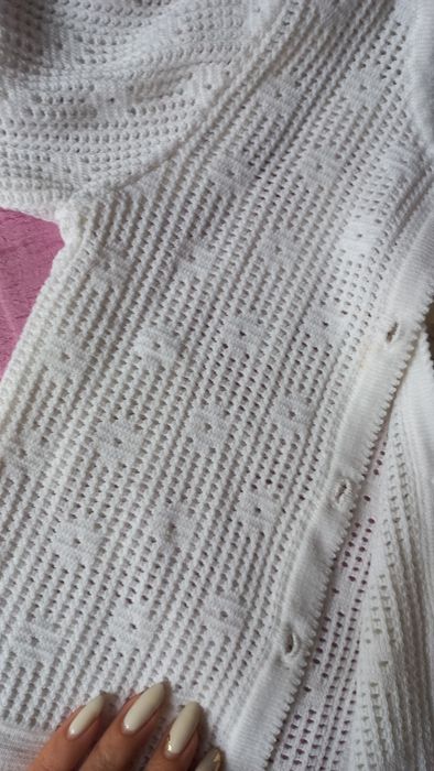 В'язаний кардиганчик на дівчинку