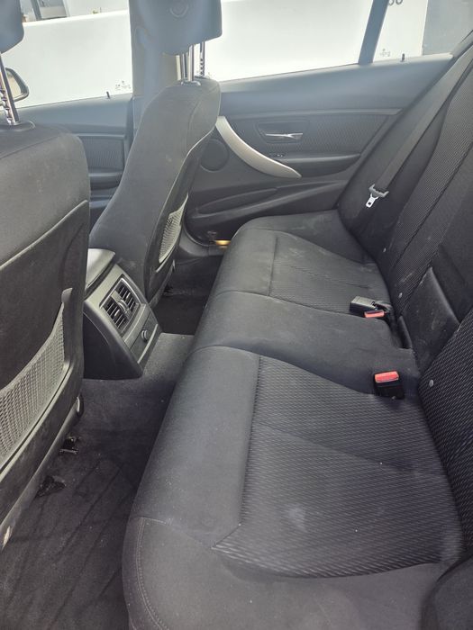 BMW 330e performance