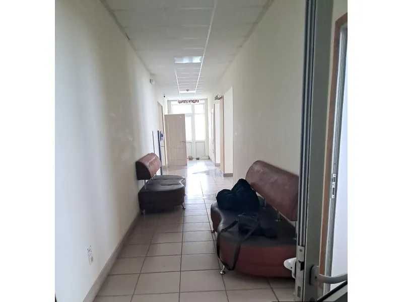 Нежиле приміщення, 240,9 кв. м, вул. Галицького Д. (Островського), 3