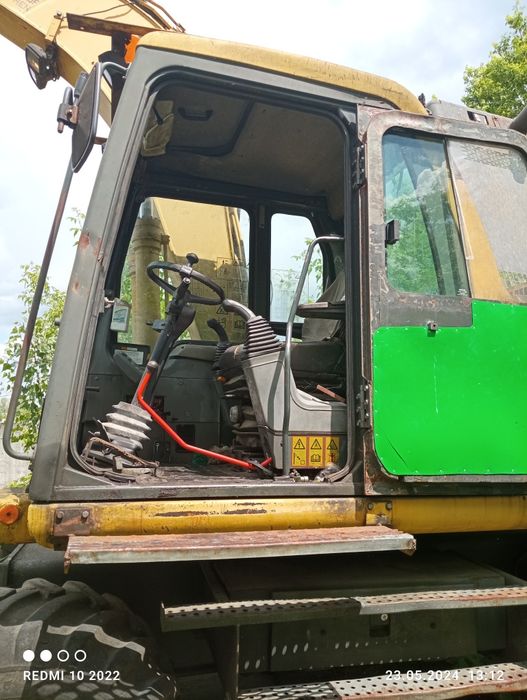 Продам єскаватор б/у