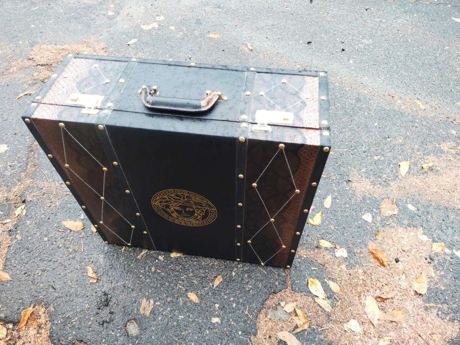 Вінтажна валіза/ чемадан від Версачи