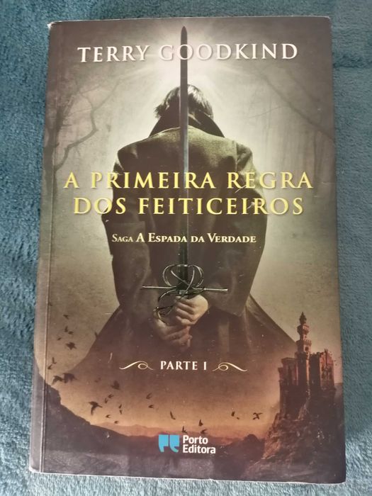 Três Primeiros livros da Saga de Terry Goodkind + Jardins da Lua de Stephen Erikson