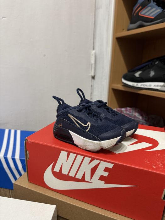 Кроссовки nike детскик