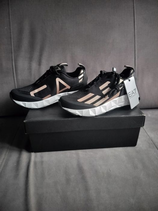 Buty EA7 r. 36 Emporio Armani czarne