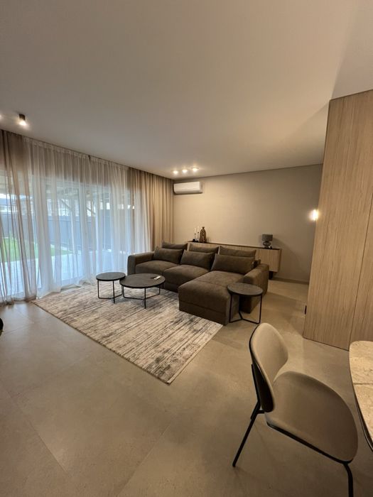 Продаж сучасного таунхаусу