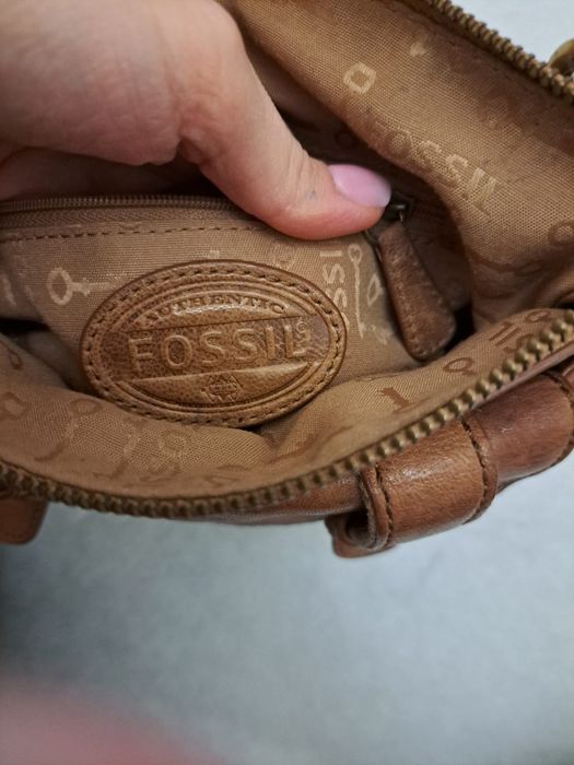 Torebka listonoszka, na ramię, Fossil, damska, skórzana, brązowa