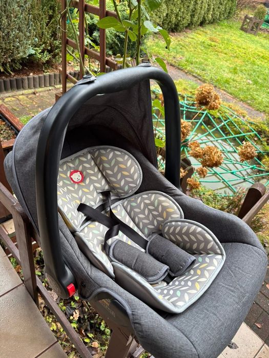 Fotelik samochodowy Lionelo