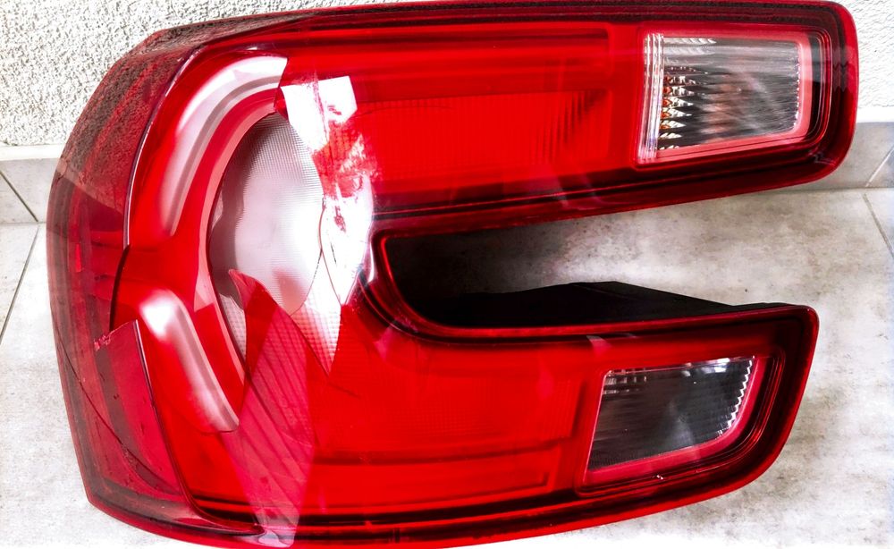 Задній лівий ліхтар Citroen C4 Picasso-2  Grand