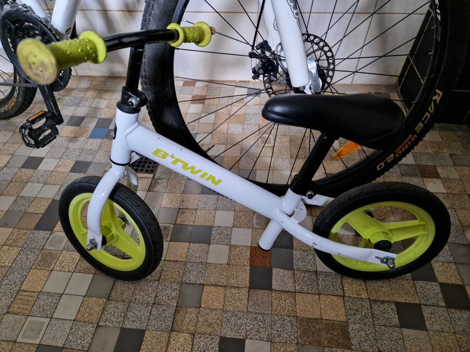 Rowerk biegowy B twin