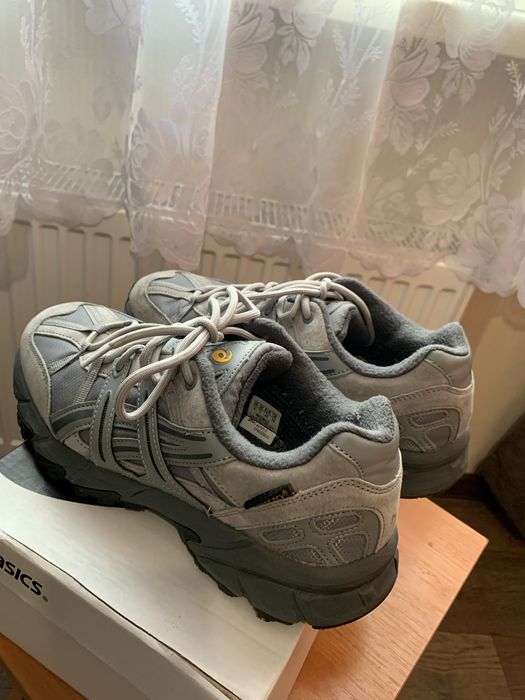 продам Asics GEL-VENTURE GORE-TEX в хорошому стані