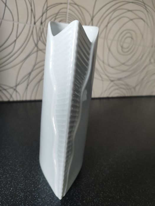 Wazonik porcelanowy Rosenthal.