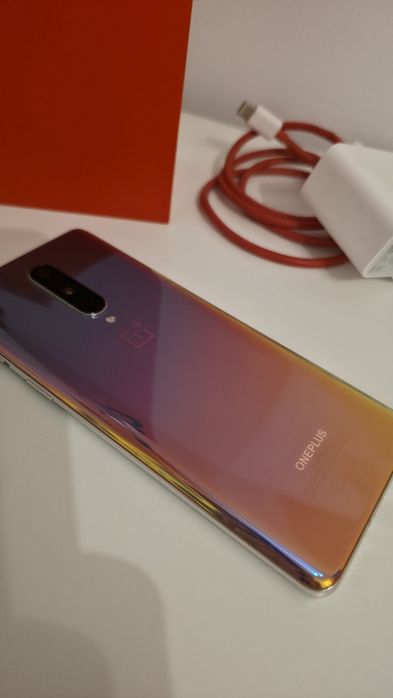 Sprzedam OnePlus 8 stan bardzo dobry
