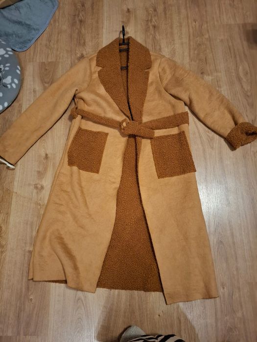 Piękny kożuszek rozmiar M/XL made in italy