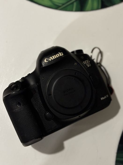 Canon EOS 5D Mark III