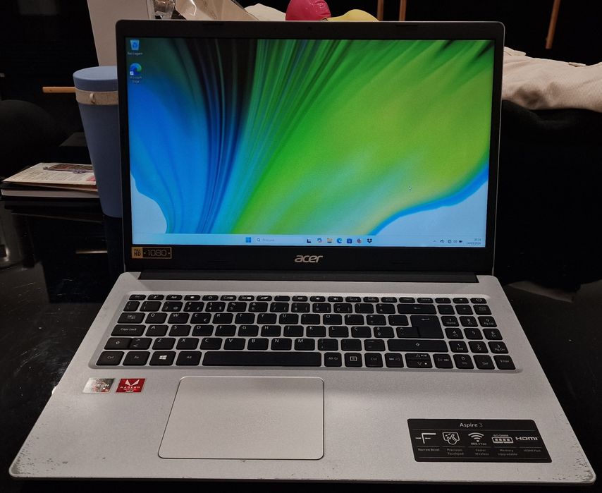Portátil Acer aspire 3