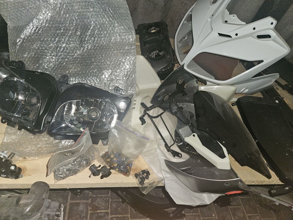 Ямаха фз1 н Yamaha Fz1 n Радиатор.фара