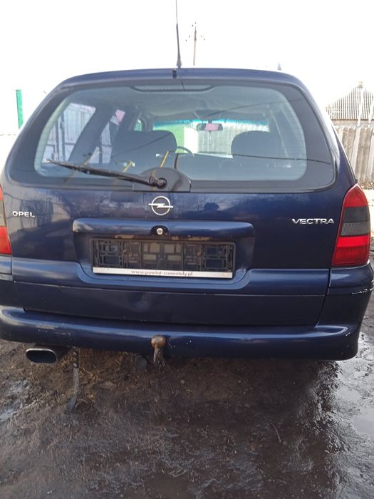 Опель вектра В разбираю.