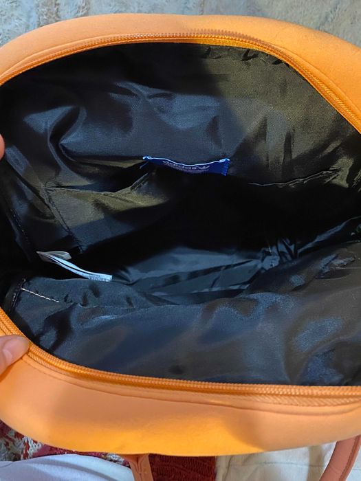 Сумка Adidas BOWLING BAG жіноча спортивна помаранчева як нова