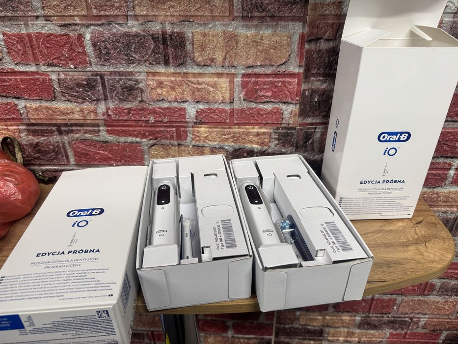 Электрическая зубная щетка Oral-B iO 6N Серая