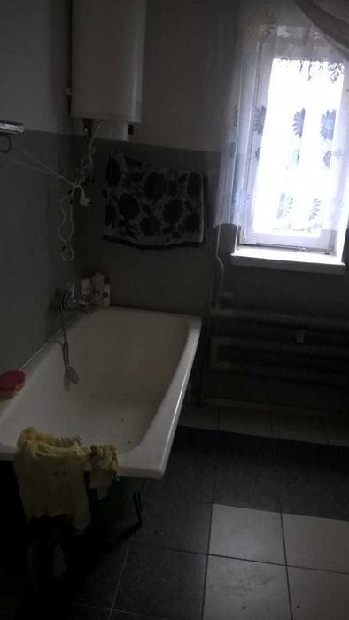 Dom wolnostojący z zabudowaniami