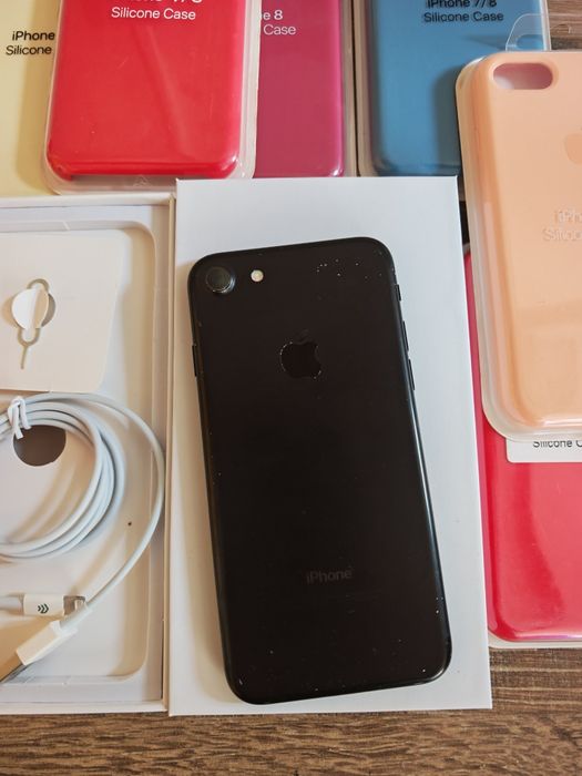 iPhone 7 32GB 4.7" 32GB Preto Aceito Retomas