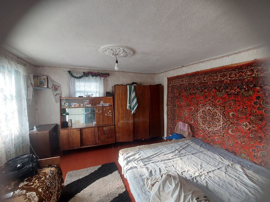 Продам будинок в центрі с Здорівка. Ділянка 15сот.