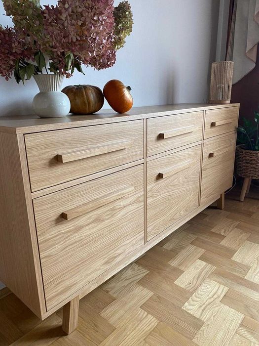 Komoda 170cm x 80cm dębowa z szufladami - zawiasy Blum